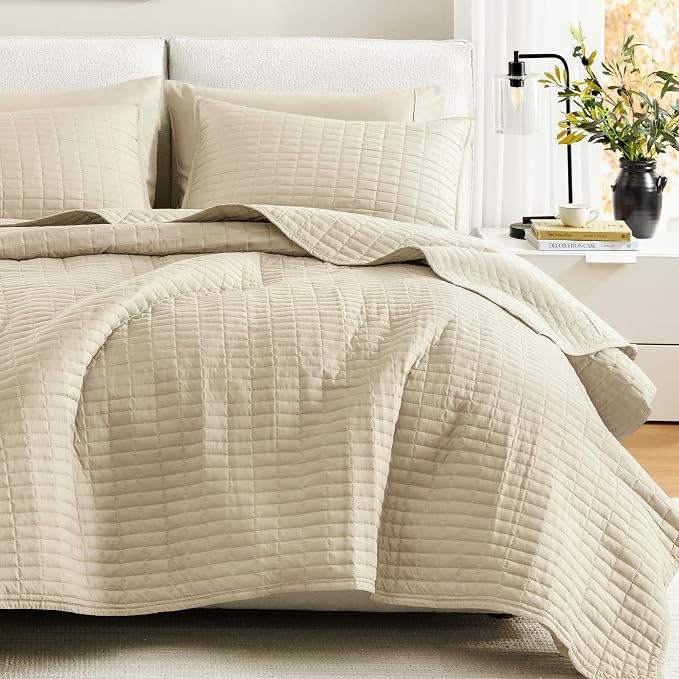 Comfort Spaces Kienna Quilt Set- Double Sided Stitching Design Summer Blanket by ComfortSpaces