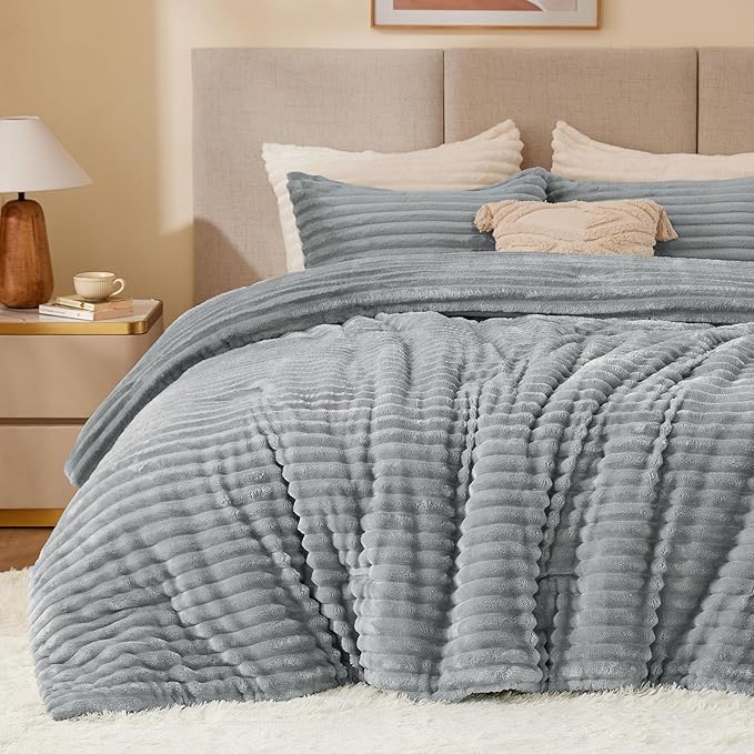 BEDELITE Fleece Full Comforter Set -Super Soft & Warm Fluffy Light Grey Bedding by BEDELITE