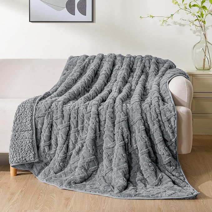 Uttermara Jacquard Weighted Blankets by Uttermara