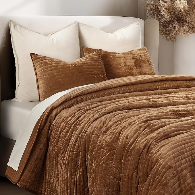 EVERGRACE Velvet Quilt Set Queen Size, Luxurious Soft Striped Channel Bedding - Image 4