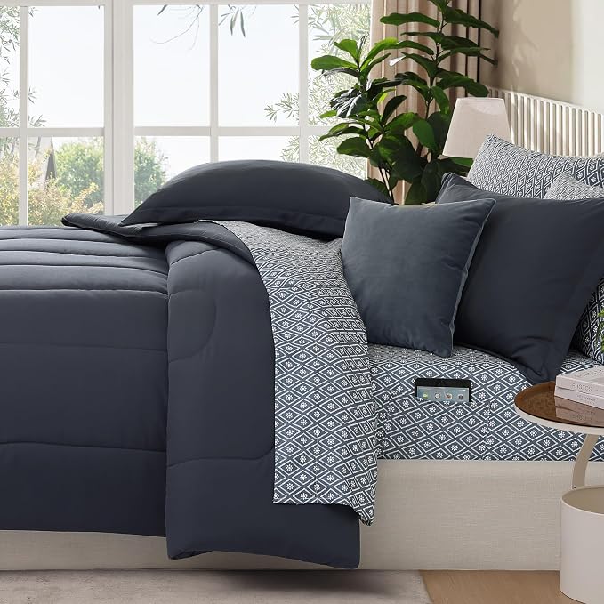 Monbix Full Size Comforter Set - Image 3