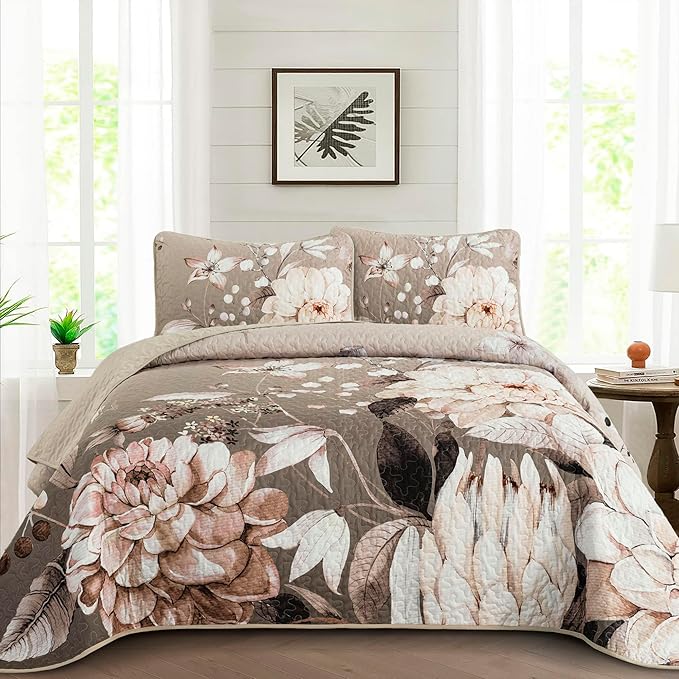 Drucon Floral Quilt Queen Size by DRUCON