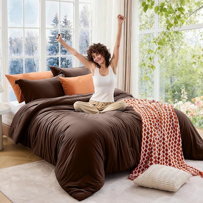 MUXHOMO Queen Comforter Set, All Season Ultra Soft Down Alternative Bedding - Image 4
