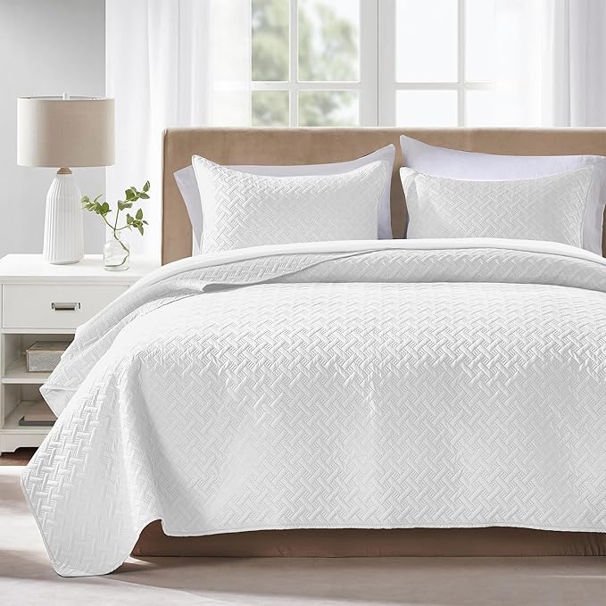 FLYMME King Size Quilt Bedding Set White Lightweight Bedspreads by FLYMME