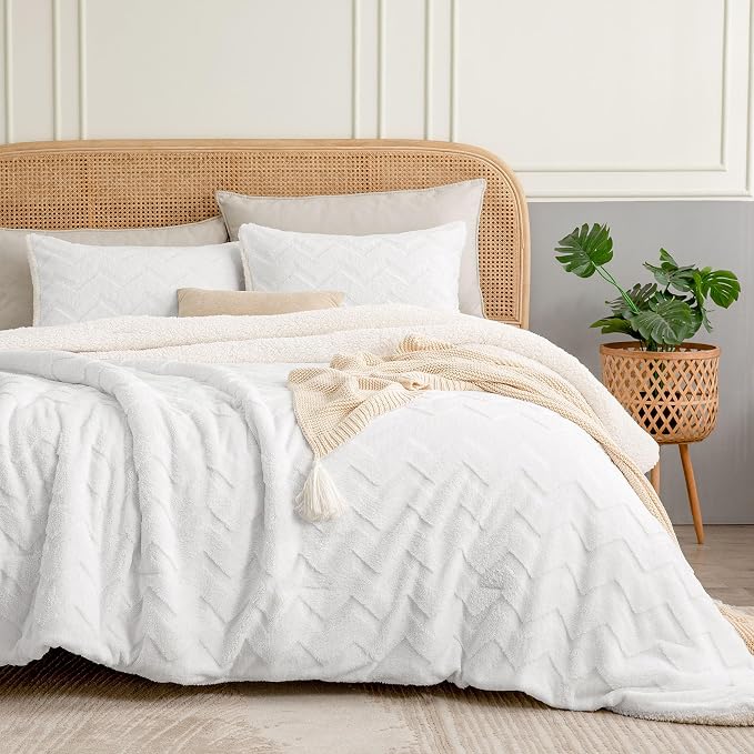 BEDELITE Fluffy King Size Comforter Set - Image 5