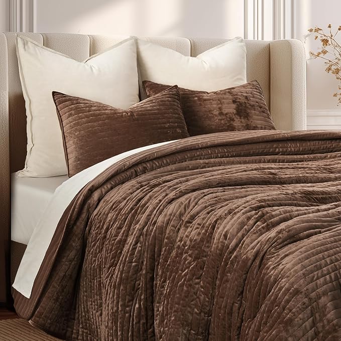 EVERGRACE Velvet Quilt Set California King 118'' x 106'', Luxurious Soft - Image 4