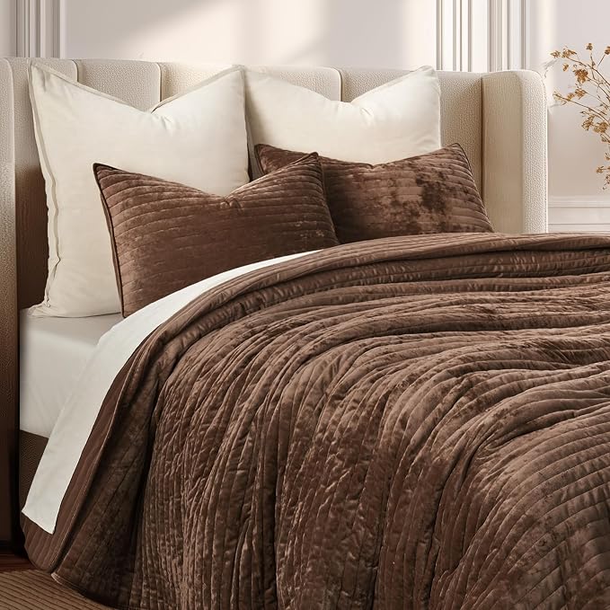 EVERGRACE Velvet Quilt Set King Size, Luxurious Soft Striped Channel Bedding Set - Image 4