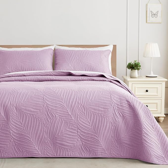 Exclusivo Mezcla King Size Quilt Bedding Set, Lightweight Lilac Quilts King Size by ExclusivoMezcla