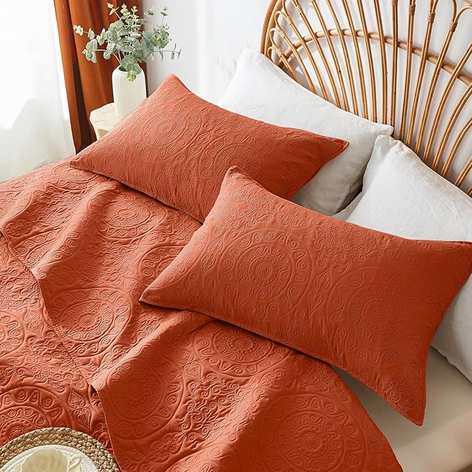WURUIBO Burnt Orange Quilt Set King/Cal King Size, Embossing Microfiber - Image 4