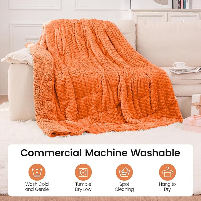 Super Fuzzy Soft Fleece Sherpa Weighted Blanket 20 lbs - Image 6