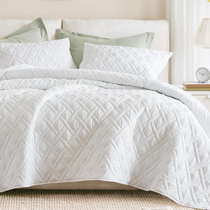 Comfort Spaces Queen Quilt Set Modern Reversible Diamond Coverlet Queen Bedding by ComfortSpaces