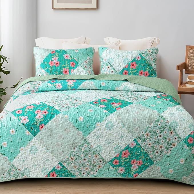 Whale Flotilla Patchwork Quilt Twin Size, Extra Soft Boho Floral Bedspreads by WHALEFLOTILLA