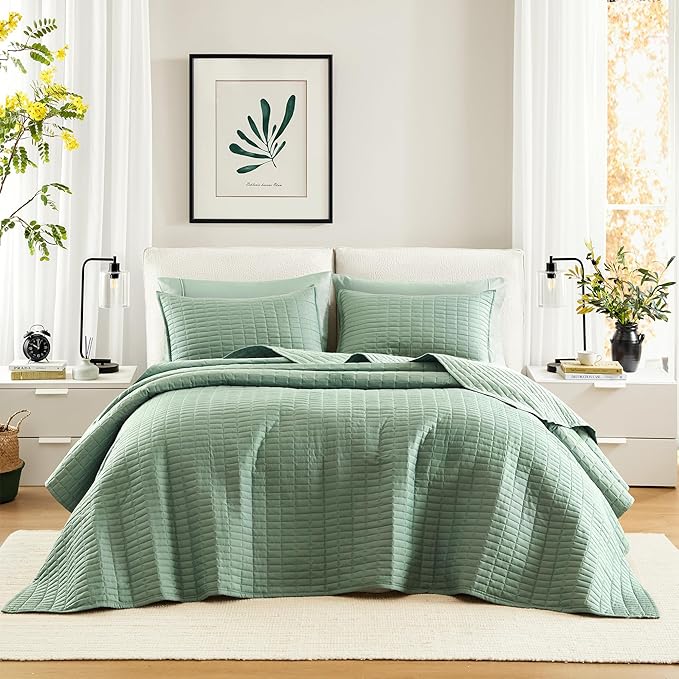 Comfort Spaces Sage Green Oversized Queen Quilt Set 102"x118" Bedspread Quilted by ComfortSpaces