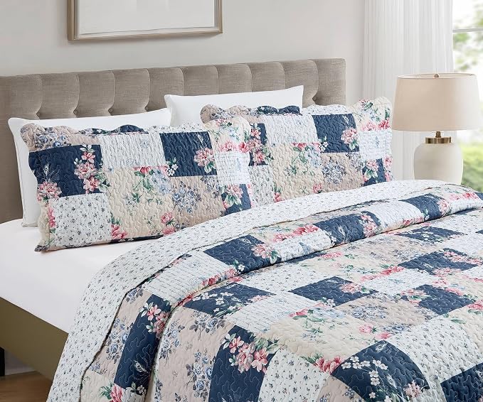 Brilliant Sunshine Roses in Beige Quilt Set, 3-Piece Bedding Sets, Lively - Image 3