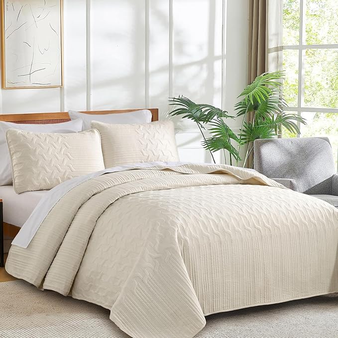 Yiran Beige Quilt Set King Size Lightweight Bedspread Ultrasonic Wave Pattern - Image 3