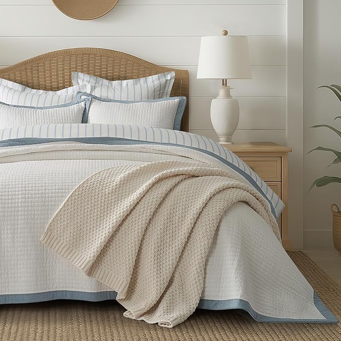 EVERGRACE Cotton Border Frame Tack-Stitch Quilt Bedding Set King Size, Coastal - Image 6
