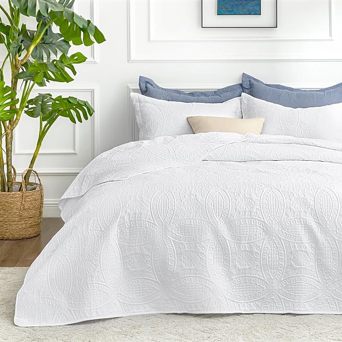 Love's cabin Quilts for Queen Bed White Bedspreads by Lovescabin