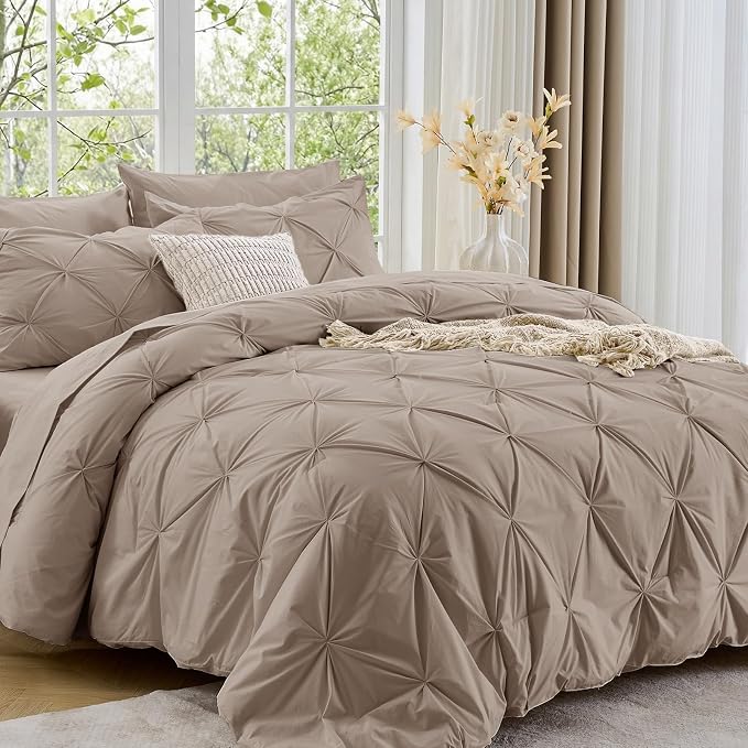 Sasttie Full Size Comforter Set, 7-Piece Bed in a Bag, Pintuck Bedding Set by SASTTIE