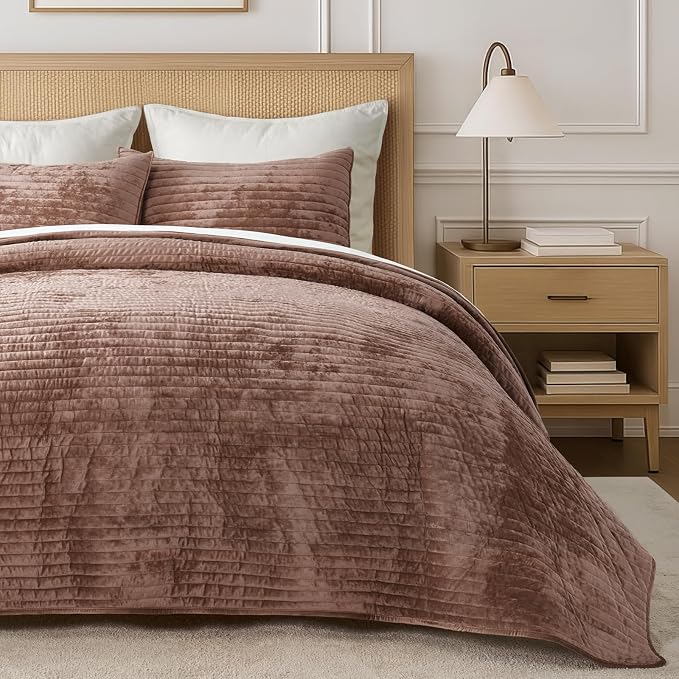 EVERGRACE Velvet Quilt Set King Size, Luxurious Soft Striped Channel Bedding Set - Image 2