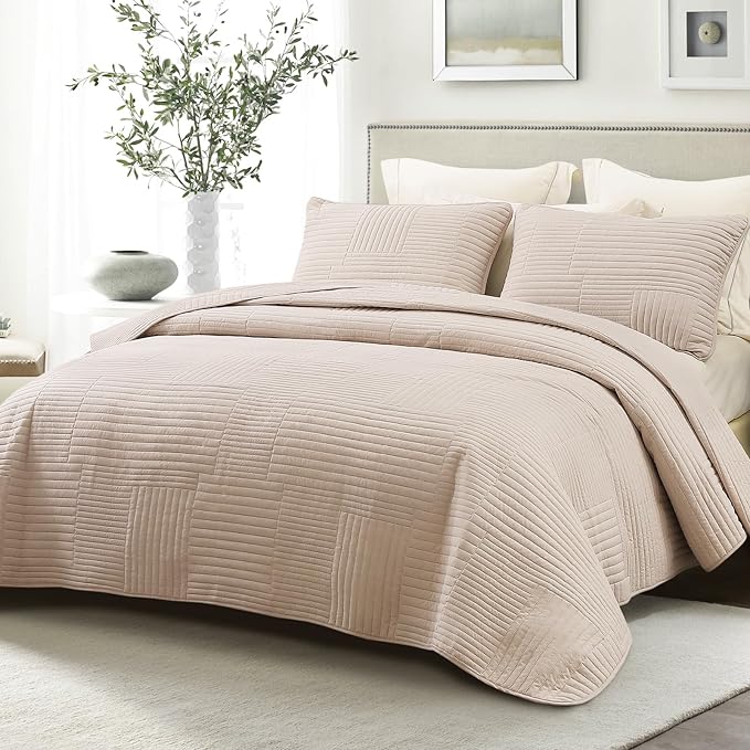 Whale Flotilla Ultra Soft Queen Quilt Bedding Set, Lightweight Microfiber Brich - Image 8
