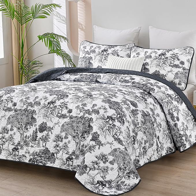 WONGS BEDDING Botanical Quilt Set King Size by WONGSBEDDING