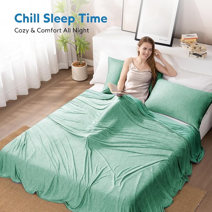 HOMFINE Cooling Blanket for Hot Sleepers - Image 4