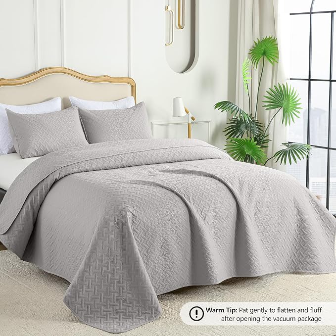 FLYMME King Size Quilt Bedding Set Light Grey Lightweight Bedspreads Set - Image 2