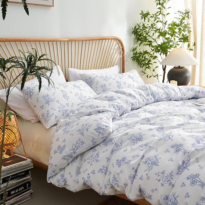 Nayoroom Blue Floral Duvet Cover Full Size Cottagecore Flower Leaf Spring by Nayoroom