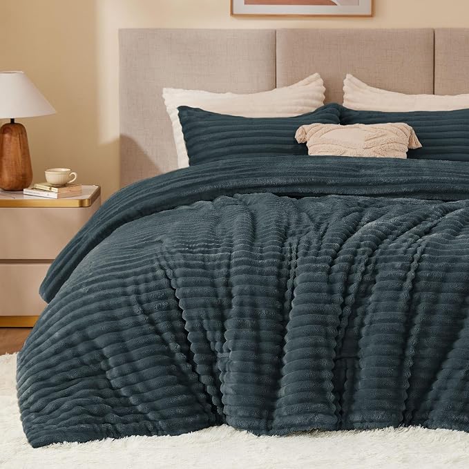 BEDELITE Fleece Queen Comforter Set -Super Soft & Warm Fluffy Dark Grey Bedding by BEDELITE