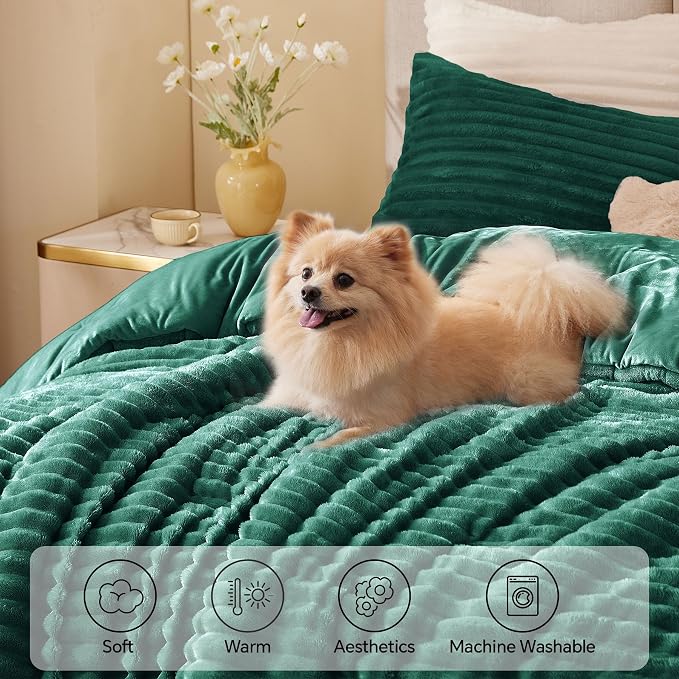 BEDELITE Fleece Twin Comforter Set -Super Soft & Warm Fluffy Dark Green Bedding - Image 3