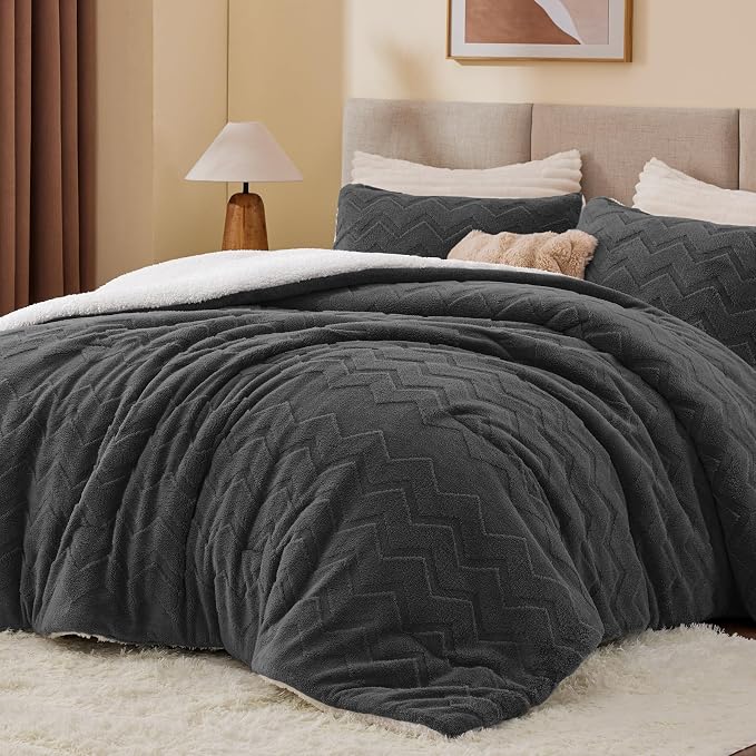 BEDELITE Fluffy King Size Comforter Set - Image 3
