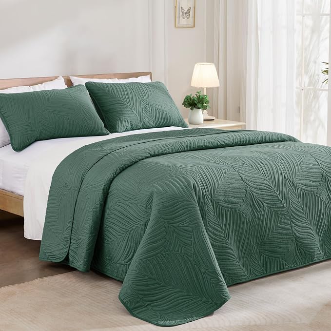 Exclusivo Mezcla King Size Quilt Bedding Set, Lightweight Green Quilts King Size - Image 2