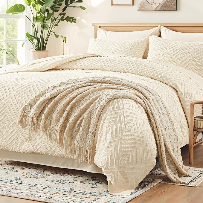 Zzlpp King Comforter Set 7 Pieces, Cream Tufted Bed in a Bag - Image 2