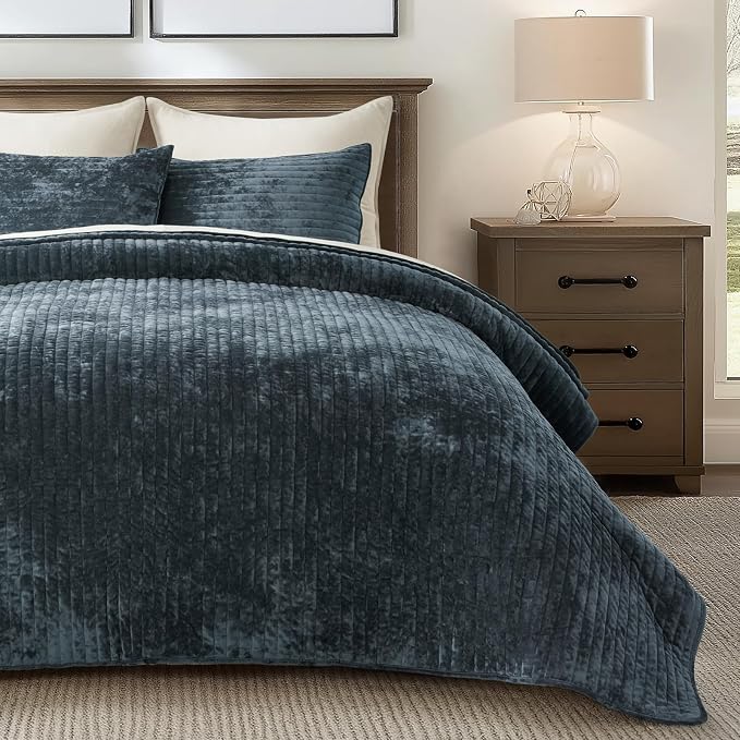 EVERGRACE Velvet Quilt Set Queen Size, Luxurious Soft Striped Channel Bedding - Image 2