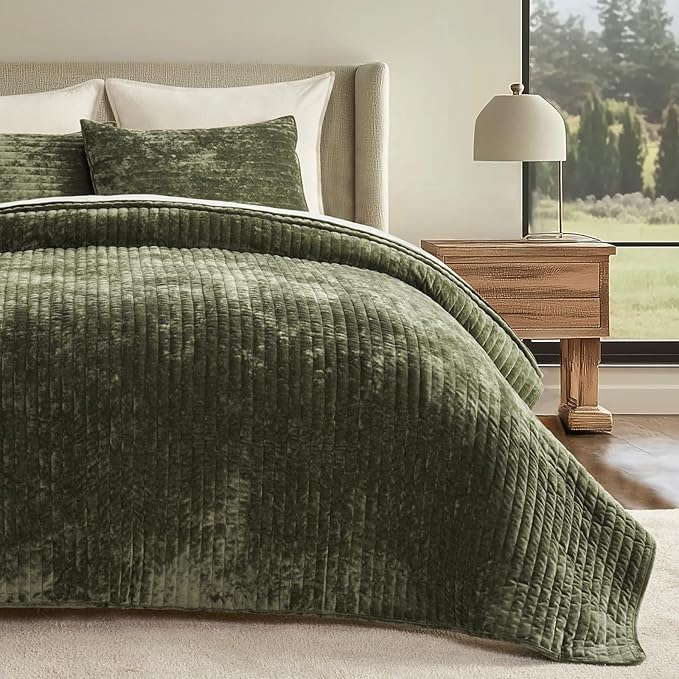 EVERGRACE Velvet Quilt Set Queen Size, Luxurious Soft Striped Channel Bedding - Image 2