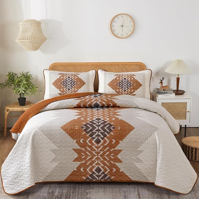Dintszyayue Boho Queen Quilt Set 3 Pieces Aztec Texture Bedspread Coverlet Set by Dintszyayue