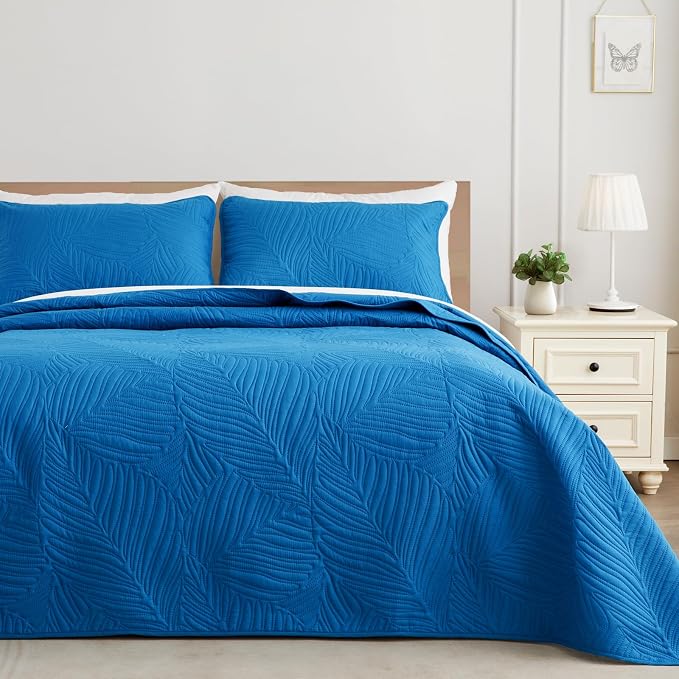 Exclusivo Mezcla Queen Quilt Bedding Set, Lightweight Royal Blue Quilts Queen by ExclusivoMezcla