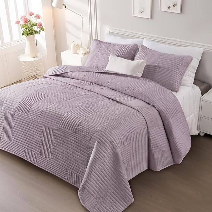 Whale Flotilla Ultra Soft California King Quilt Bedding Set, Lightweight by WHALEFLOTILLA