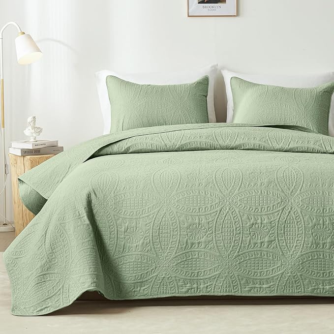 akkialla Quilts Queen Size, Sage Green Ultrasonic Full/Queen Quilt Set by akkialla