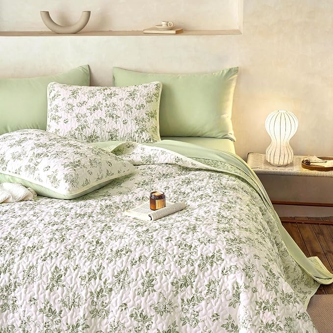 Wake In Cloud - Floral Quilt Set, Shabby Chic Coquette Cottagecore Vintage - Image 5