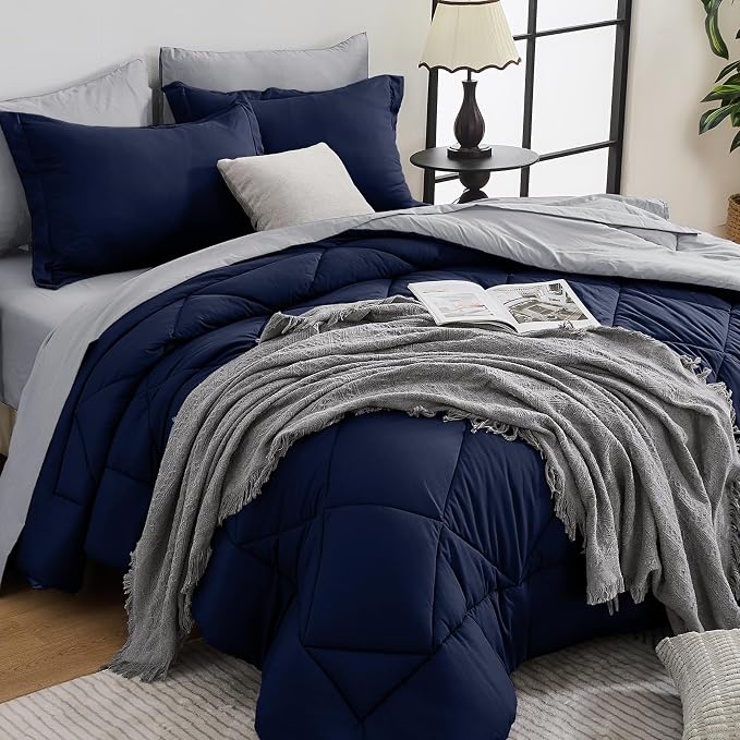 HEVUMYI Twin-XL Comforter Set by HEVUMYI