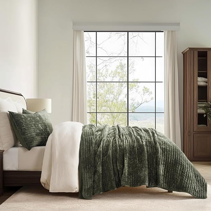 EVERGRACE Velvet Quilt Set Queen Size, Luxurious Soft Striped Channel Bedding - Image 5