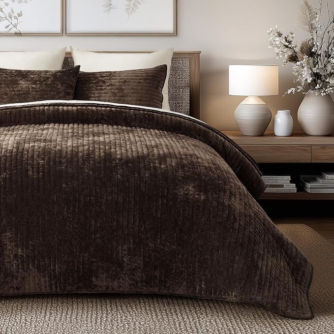 EVERGRACE Velvet Quilt Set King Size, Luxurious Soft Striped Channel Bedding Set - Image 7