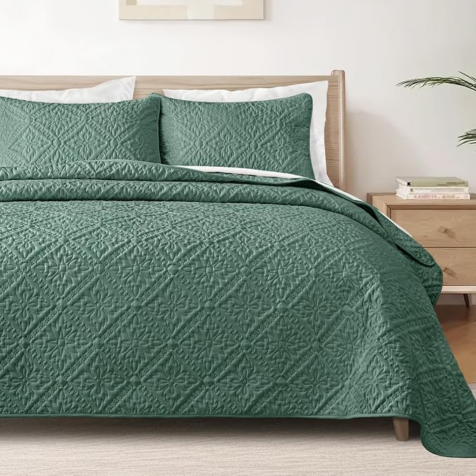 Exclusivo Mezcla Queen Quilt Bedding Set, Lightweight Soft Bedspreads Coverlets by ExclusivoMezcla