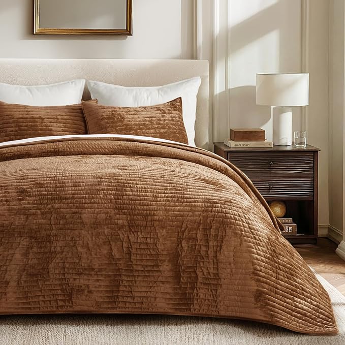 EVERGRACE Velvet Quilt Set Queen Size, Luxurious Soft Striped Channel Bedding - Image 7