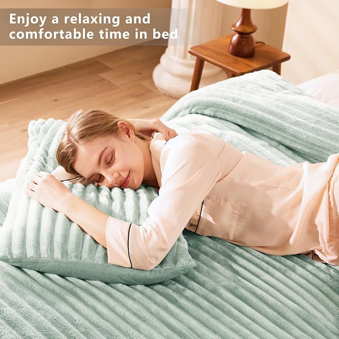 CozyLux Fluffy King Size Comforter Set - Image 8