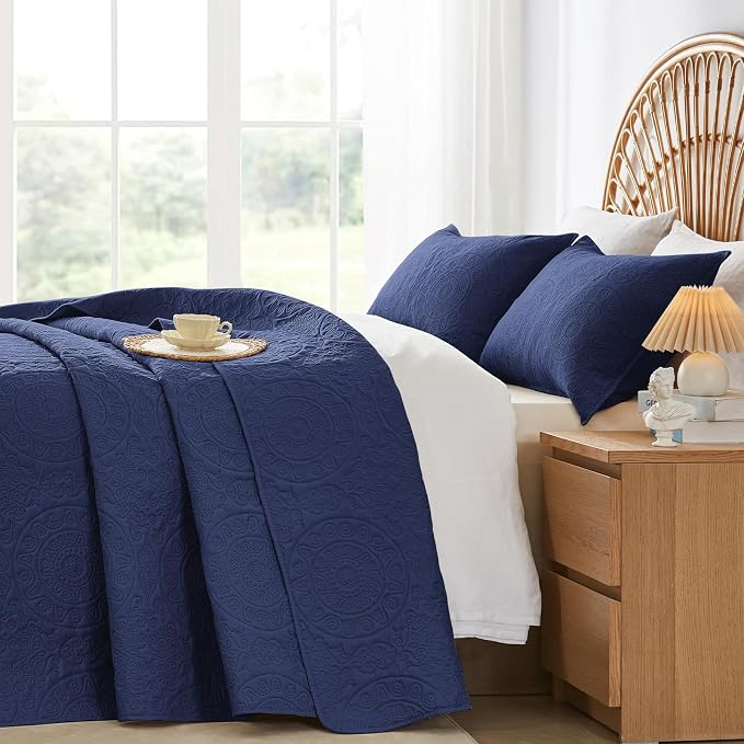 WURUIBO Navy Blue Quilt Set Queen Size, Embossing Microfiber Full Bedspreads - Image 3
