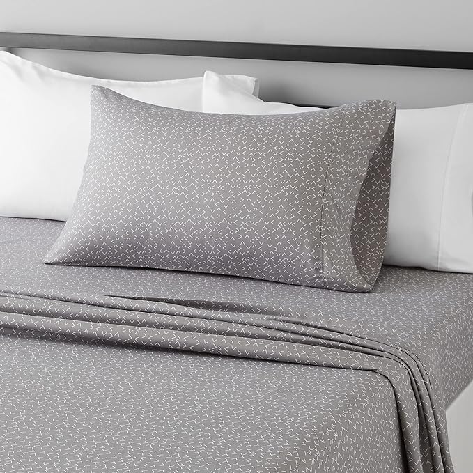 Amazon Basics Lightweight Breathable Brushed Microfiber Wrinkle Resistant by AmazonBasics