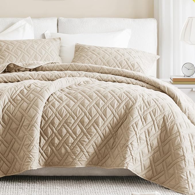 Comfort Spaces King Quilt Set Modern Reversible Diamond Coverlet King Bedding by ComfortSpaces