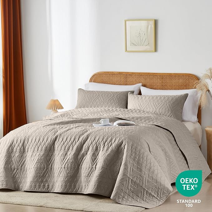 akkialla Twin Quilt Set, Taupe Lightweight Microfiber Bedspread Coverlet - Image 2